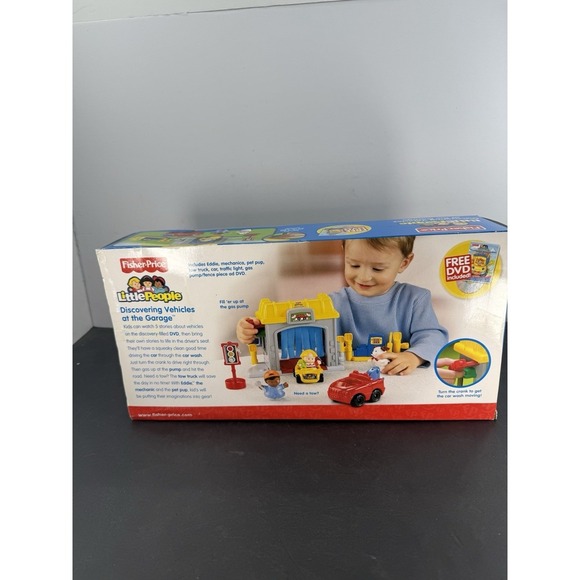2002 Fisher-Price Little People DISCOVERING VEHICLES AT THE  Fisher Price Little People Discovering Vehicle at the Garage Play Set Sealed